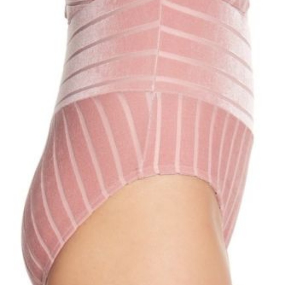 ⛔Kenneth Cole New York Mio One Shoulder Bodysuit - Picture 2 of 8